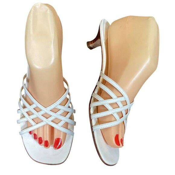 Talbots Kitten Heel Sandals Slides Sz 8B  White Patent Leather #307C - Picture 2 of 10